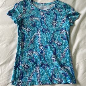 Lilly Pulitzer t shirt